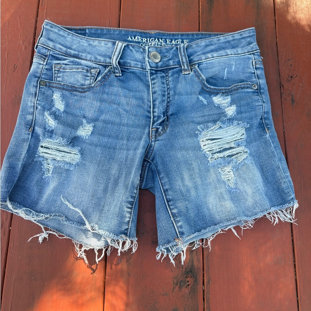 American Eagle Outfitters Blue Denim Midi Cut Off Distressed Shorts Women 6